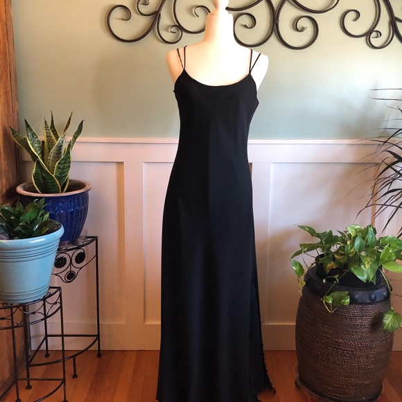 Dress - Picture 5 of 6